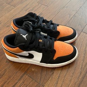 Air Jordan 1 Low G